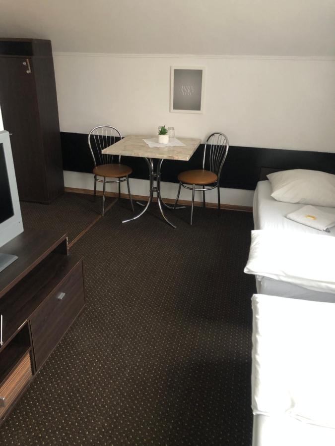 Hotel Gryf Gryfice Esterno foto
